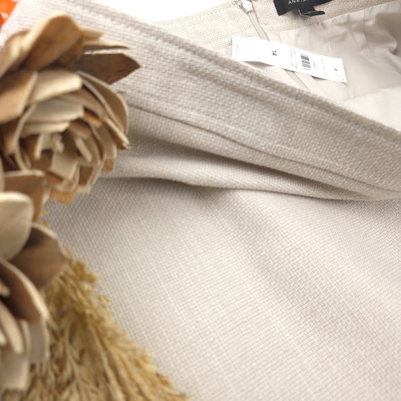 New Ann Taylor Elegant Cream Button Skirt Sz 14 - Picture 6 of 9